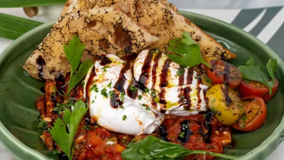 Poached Egg Shakshuka